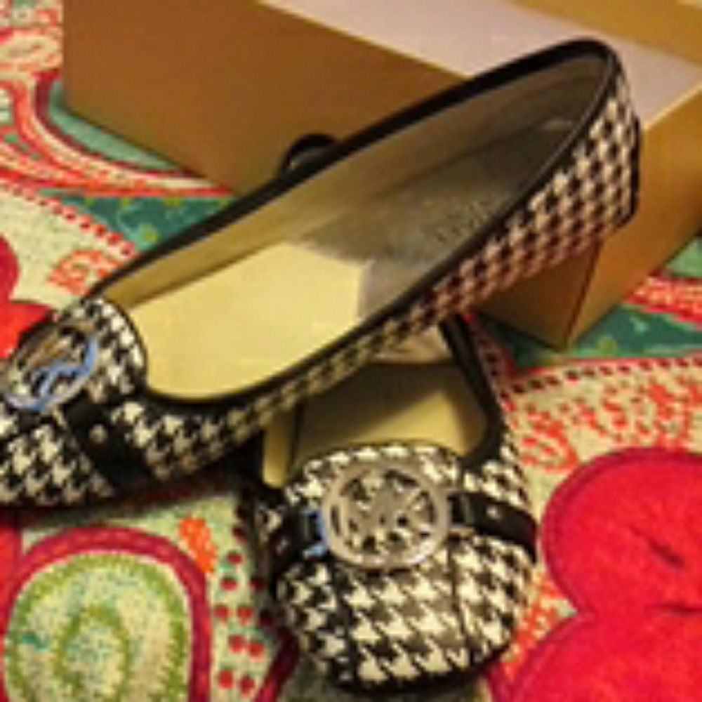 Michael Kors flats